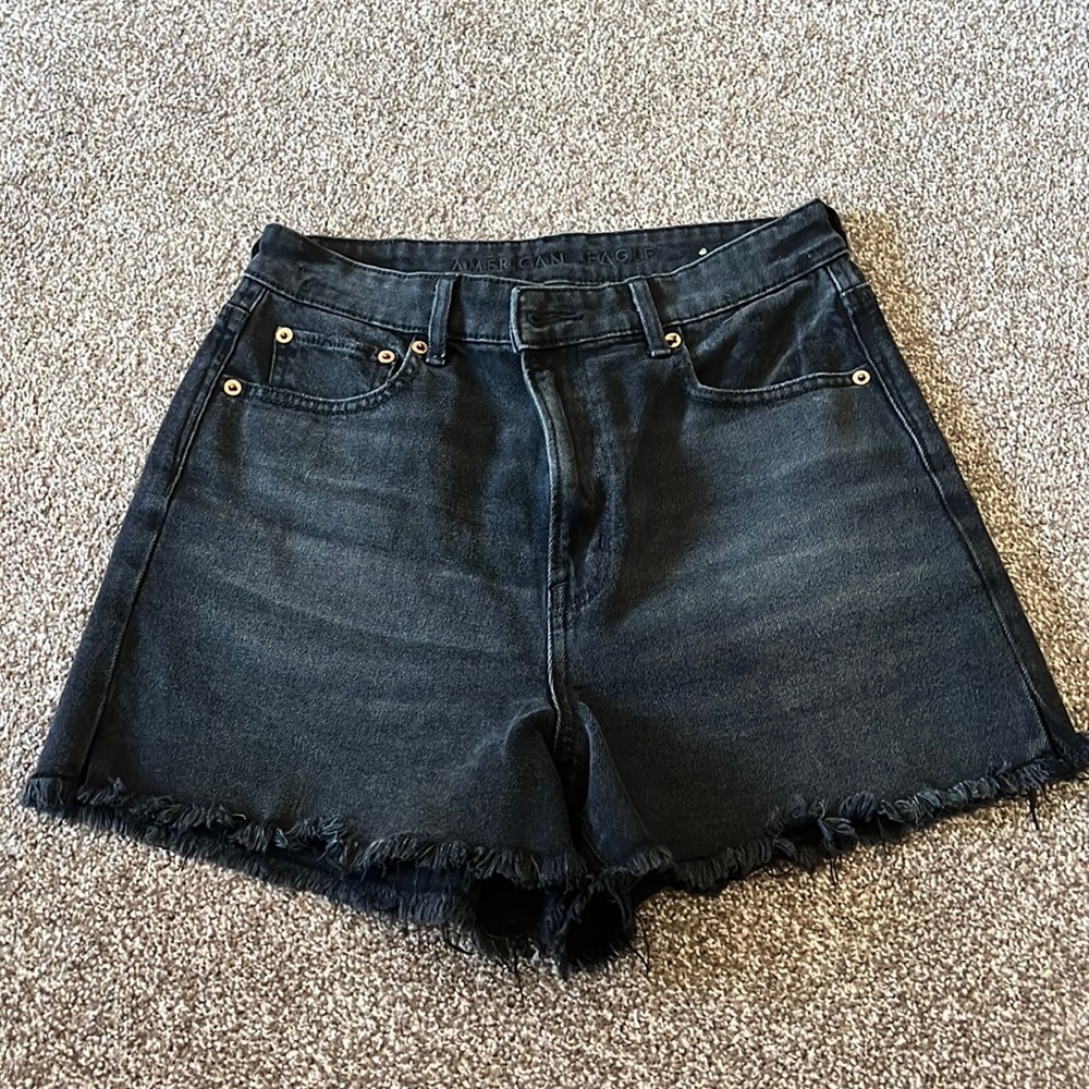 American eagle black denim shorts women’s sizing 4